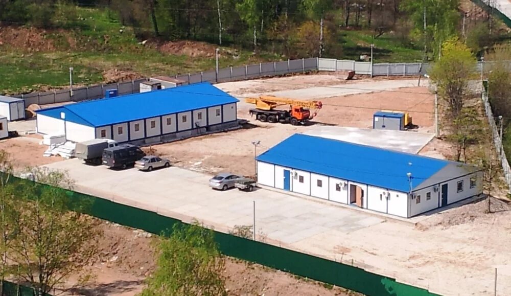 модульное здание абк. модульный бытовой городок. модуль контейнекс. блок-модуль абк. вагончик на стройплощадке.