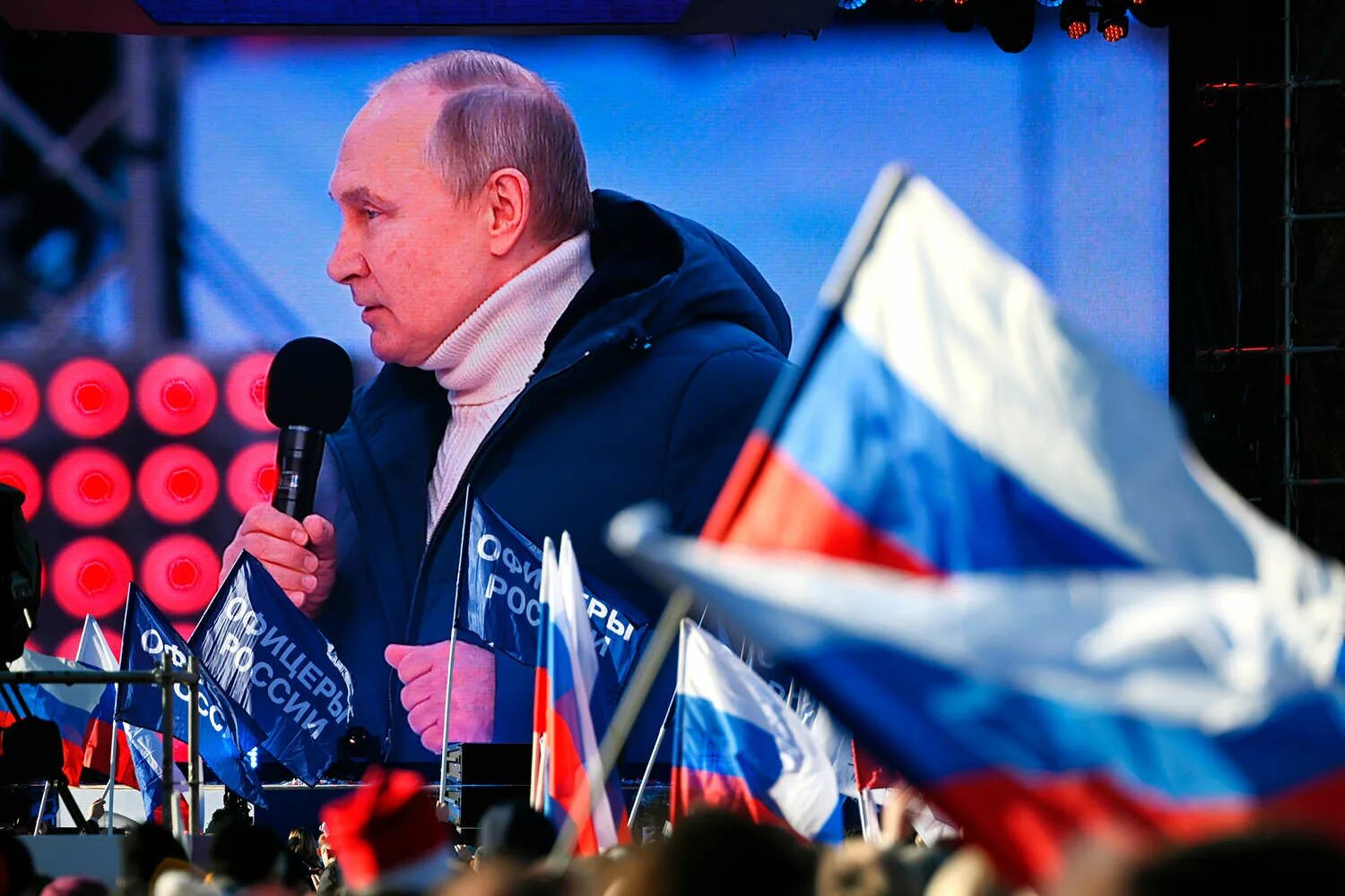 Последнее выступление 2025 последние выступления. Путин в лужниках 18 марта 2025. путин на митинге в лужниках 2025. путин на концерте в лужниках 18 марта. митинг концерт в лужниках 18 марта 2025.