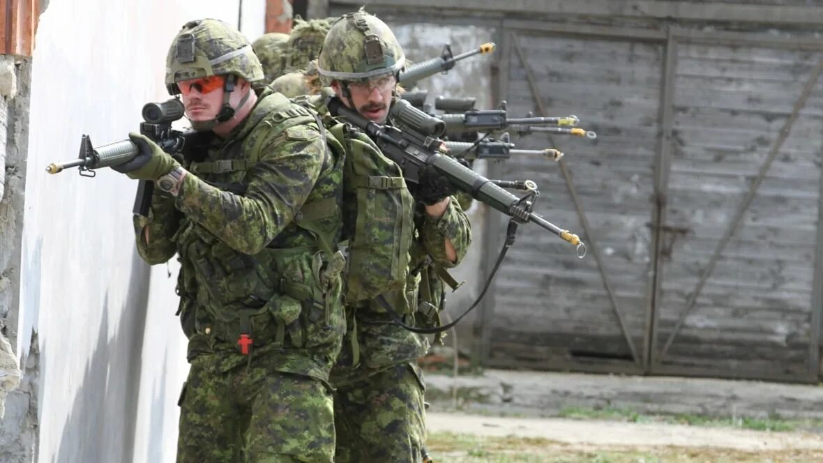 Канада НАТО. Brigada NATO. Sending troops