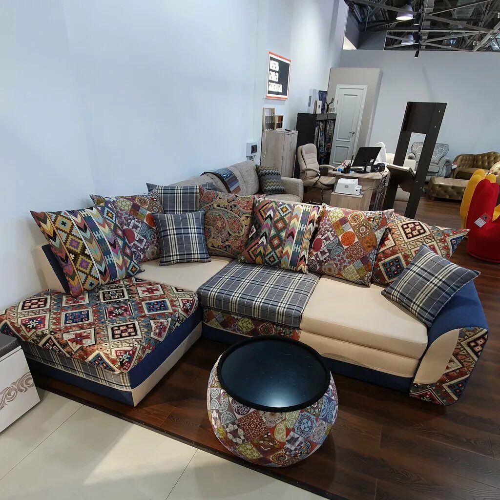 кресло тиффани братьев баженовых. братья баженовы император. фабрика братьев баженовых диван майами модули. мягкая мебель братья. мебель братьев баженовых в пензе.