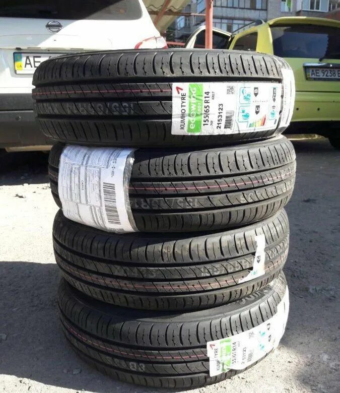 Kumho ecowing es31 цены. 205/55r16 91v Kumho Ecowing es31. Шина летняя Kumho Ecowing es31 на машине.