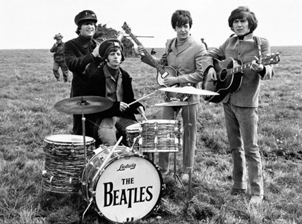 Радио битлз. Битлз 1965. группа the beatles 60х. the beatles 1967. остров битлз.