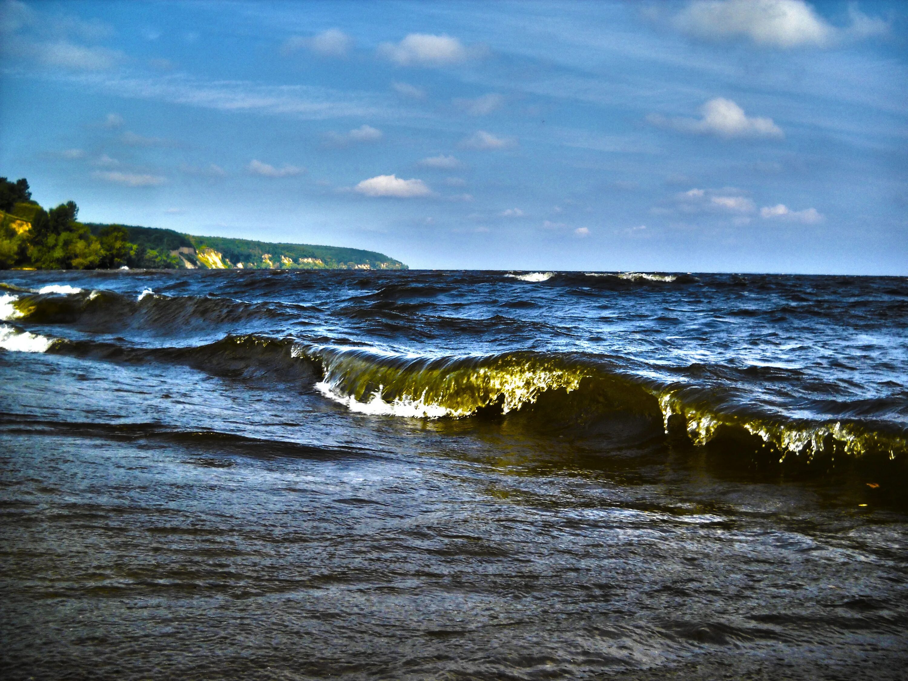 Речная волна. Берег моря. Море волны берег. Волны у берега. Coast water