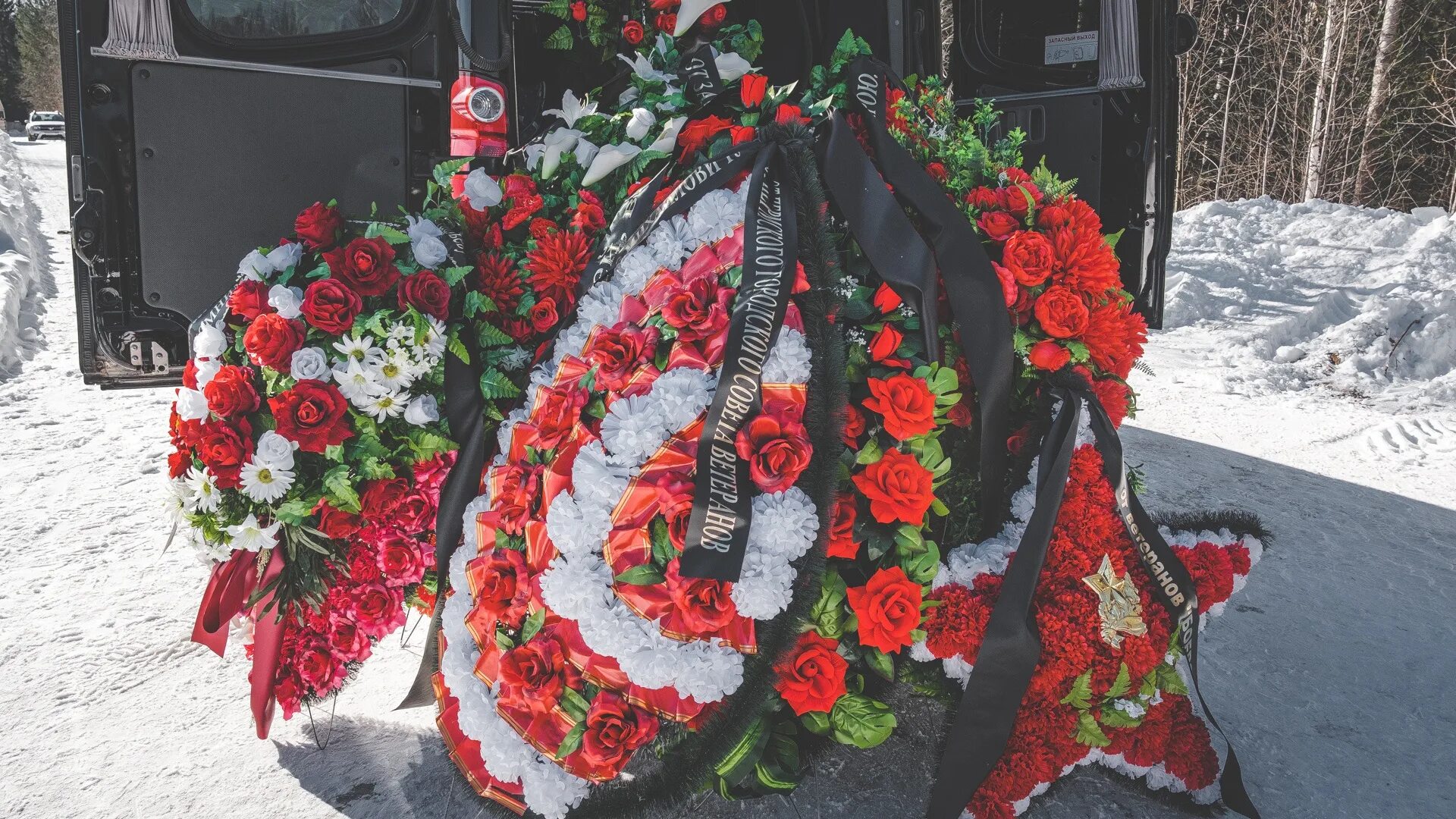 Сколько погибло пермских. Матери погибших на Украине. Похороны солдат с Украины в Пермском крае.
