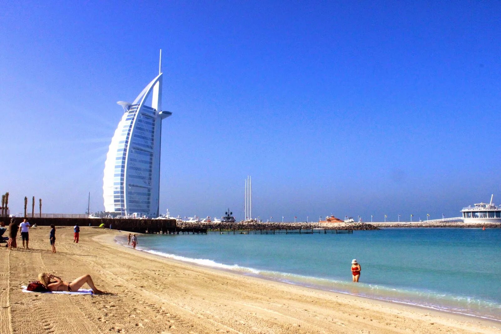 Novotel Sharjah Expo Centre - Al Mamzar Beach Park