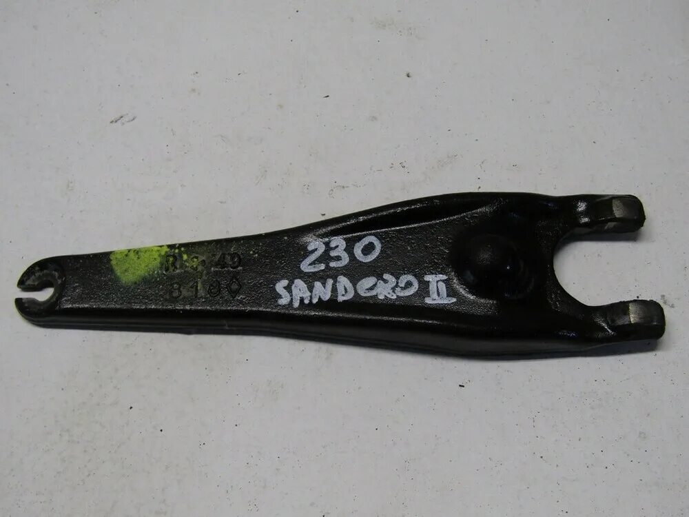 6. Вилка сцепления рено. Вилка сцепления рено. Выжимная вилка сцепления рено логан 1. Вилка сцепления рено симбол 1.