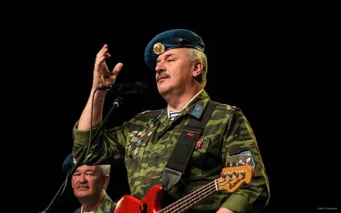 Небо августа голубые береты