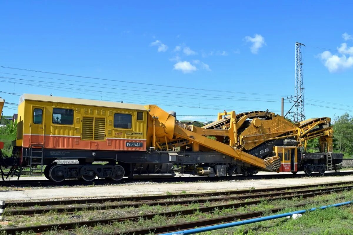 Щебнеочистительная машина сч-1200. Сч-600 путевая машина. Сч 600. Сч-600 путевая машина. Щом 700.