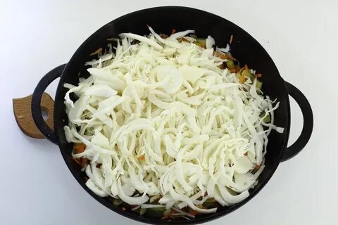 Тушеная капуста с кабачком рецепт