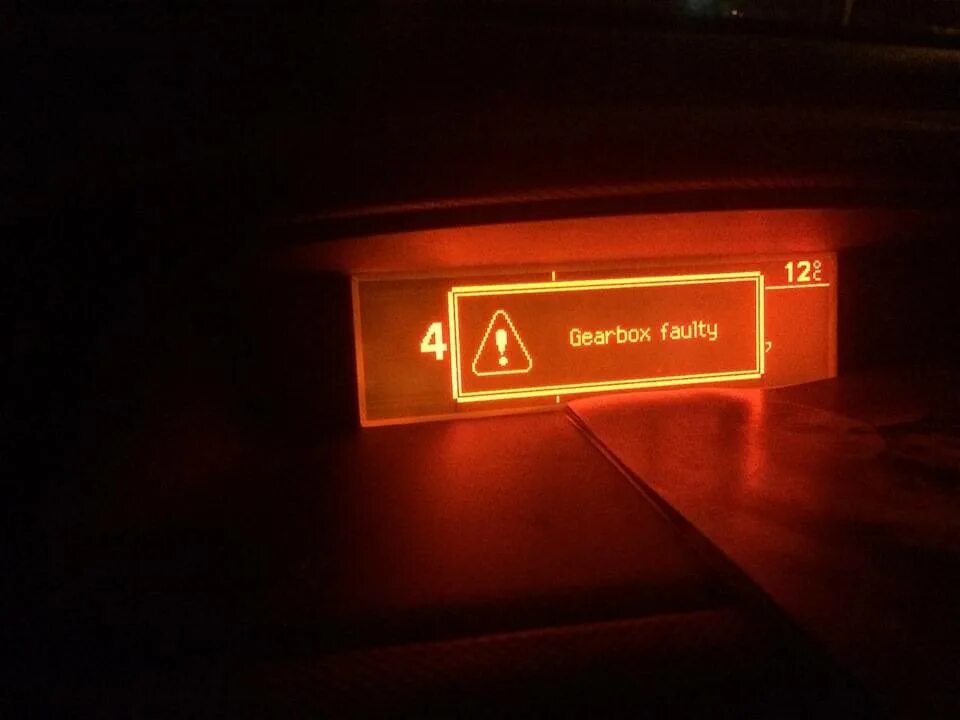 Gearbox ошибка пежо. Gearbox faulty peugeot 207. пежо 308 ошибка коробки автомат. пежо 207 gearbox faulty. ошибки пежо 308.