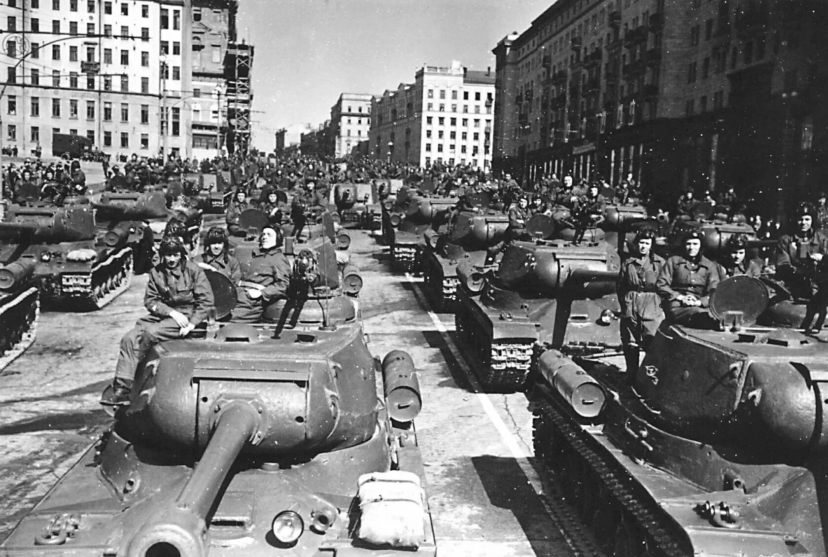 Оборона Москвы 1941. Оборона Москвы 1941 танки. Вопрос во время великой отечественной войны