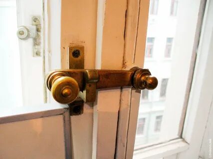 Фурнитура для старых деревянных окон