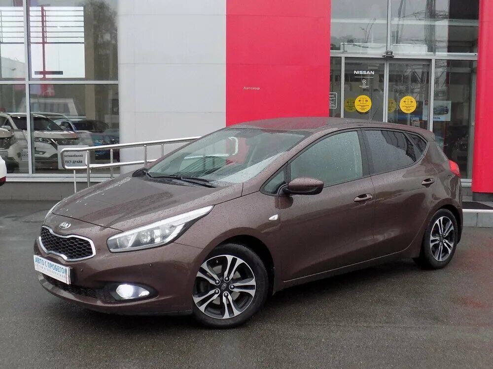 Киа сид хэтчбек 2013. Kia Ceed 2 2013. Kia Ceed 2013 хэтчбек. Kia Ceed 2013 коричневая. Kia Ceed хэтчбек 2015 коричневая.