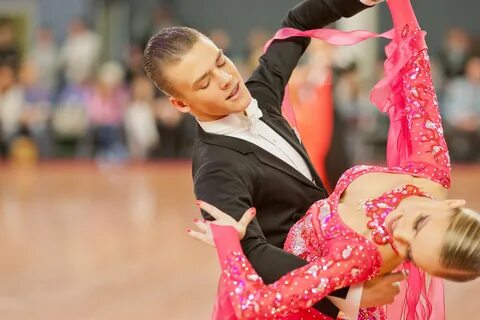Покажи спортивные танцы