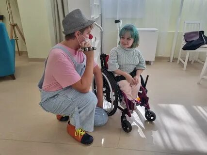 Шестьюдесятью детьми