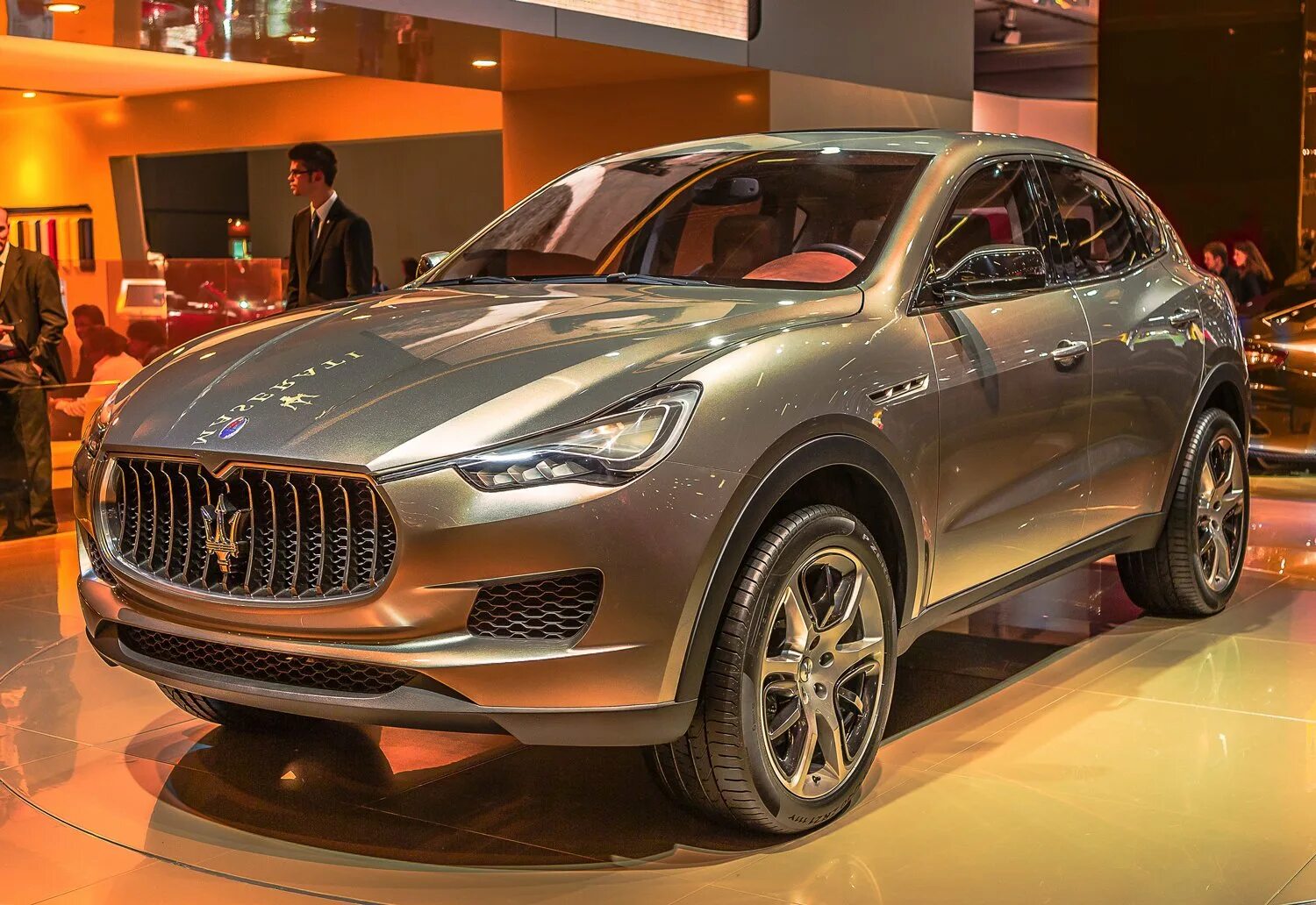 Мазерати Kubang. Джип Мазерати Леванте. Кроссовер Maserati Kubang. Мазерати джип 2022.