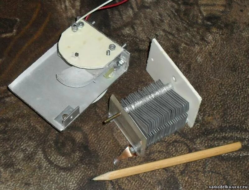 переменный конденсатор 30пф триммер. кпе-4 конденсатор переменной емкости. высоковольтный конденсатор своими руками. конденсатор 950 вольт. к78-2 4700пф 1600в.