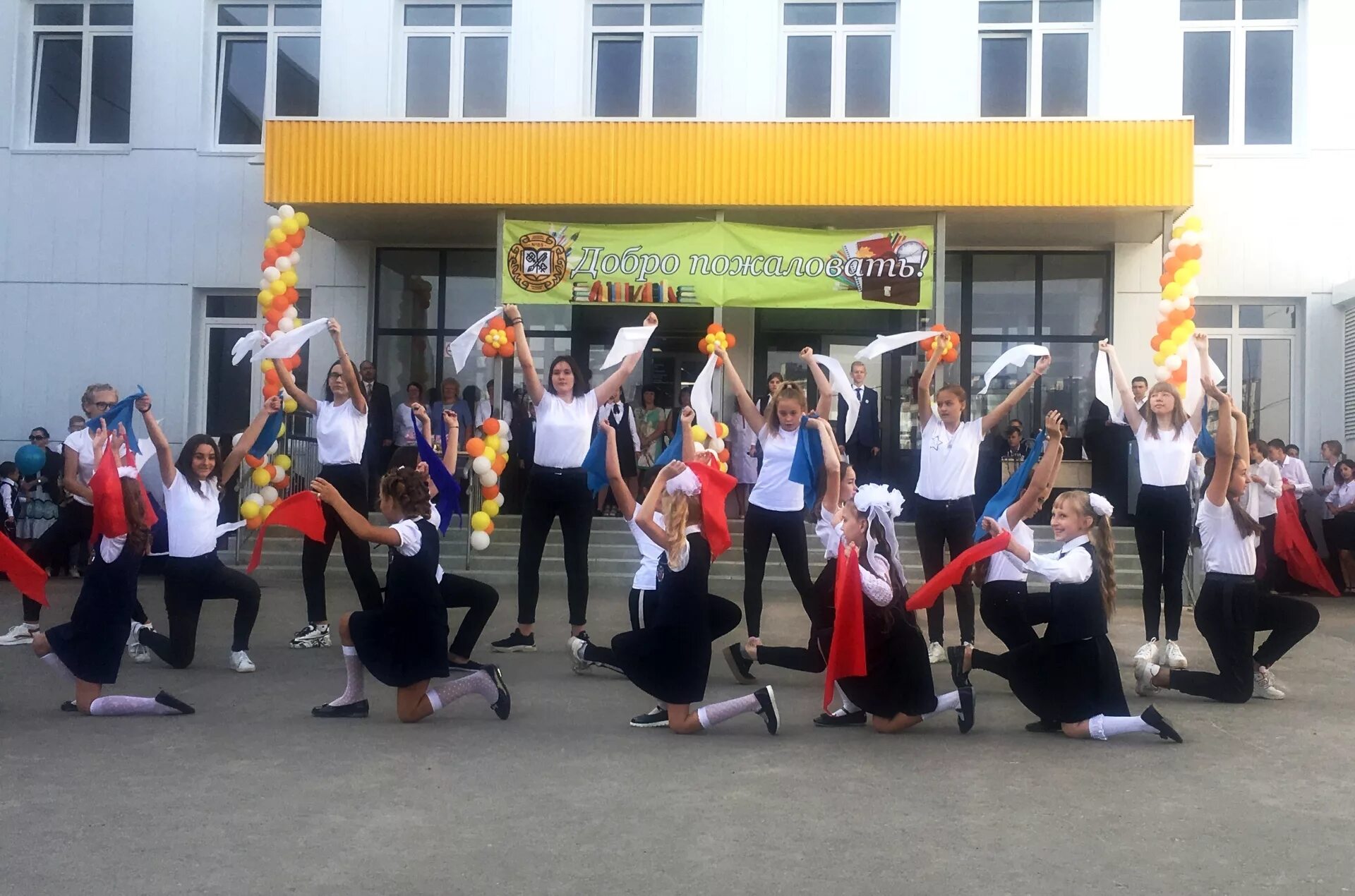 школа 55 волгоград долина. долина знаний волгоград школа 55. школа долина знаний волгоград. школа микрорайон родниковая долина в волгограде. школа 55 долина.