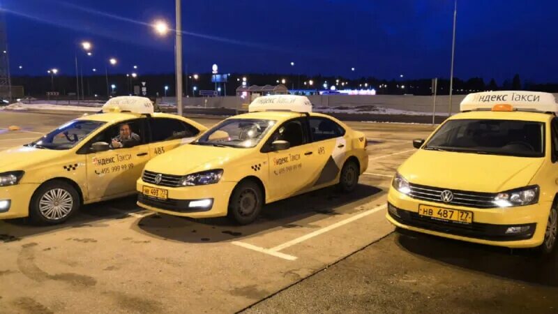 Такси фаворит ржев. Лихое такси. Такси москва. Грузовое такси город нелидово. Такси фаворит.