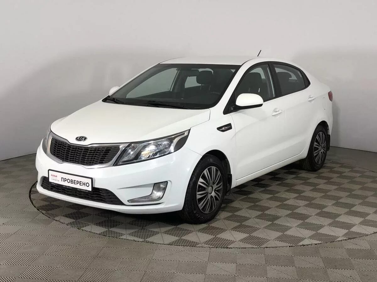 Kia Rio 2013 белая. Киа Рио 2013 седан белый. Кия Рио 2013 седан. Киа Рио седан белая.