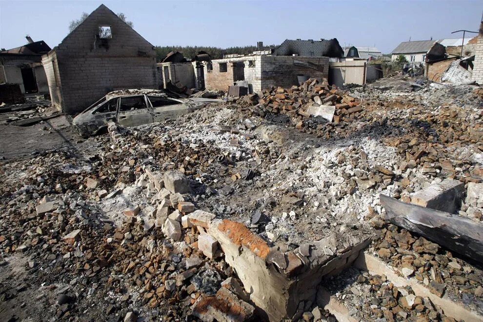 Каменный дом после пожара. Строить после пожара. Пожары. Дом горит. Строить после пожара.