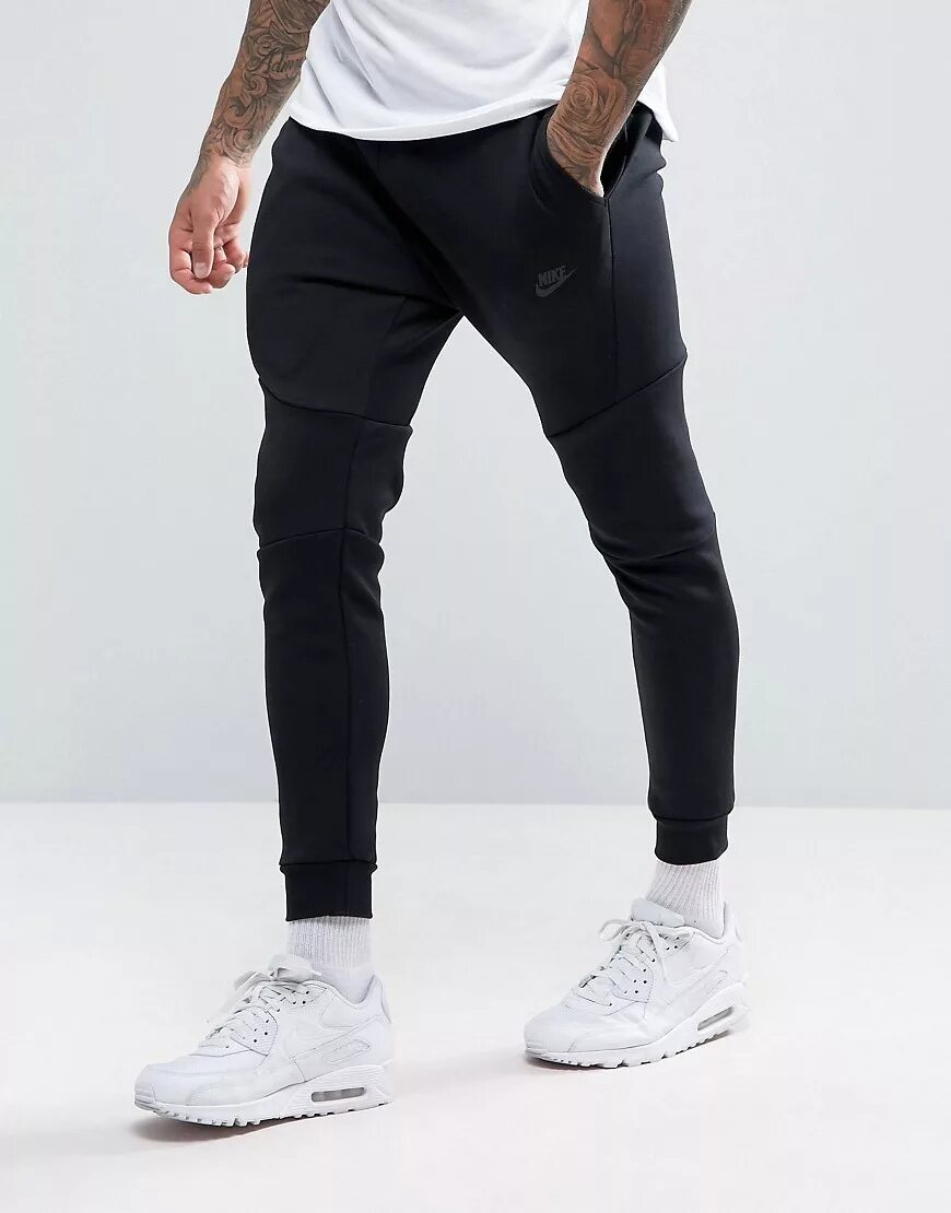 Jogger slim мужские штаны. Штаны мужские карго черные зауженные. Джинсы мужские модные. Джоггеры asos мужские широкие. Джоггеры узкие.