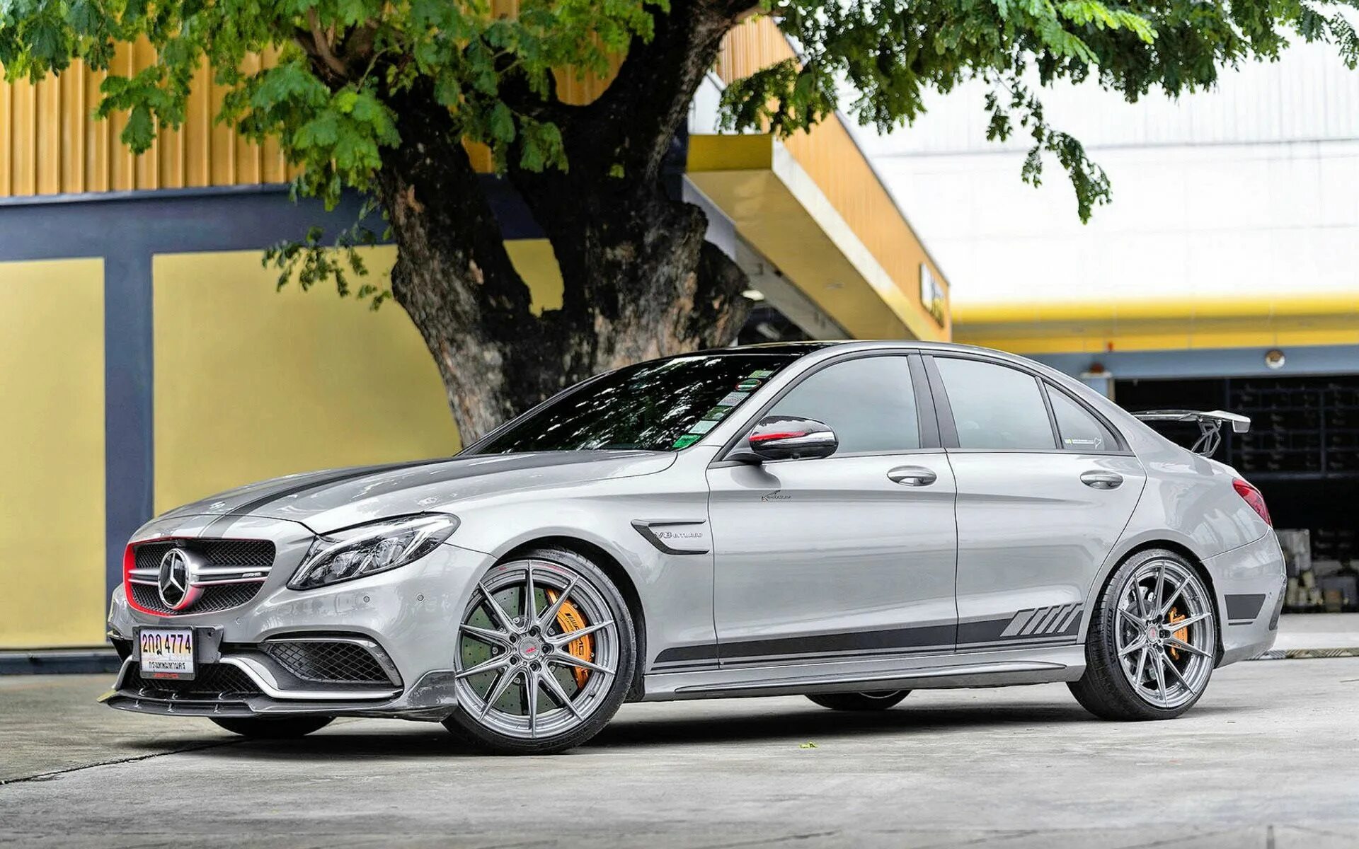 Купить мерседес 63 amg. Mercedes c63 AMG седан. Мерседес c63 AMG 2019. Mercedes Benz c63 AMG 2019. Mercedes c63 AMG 2020.