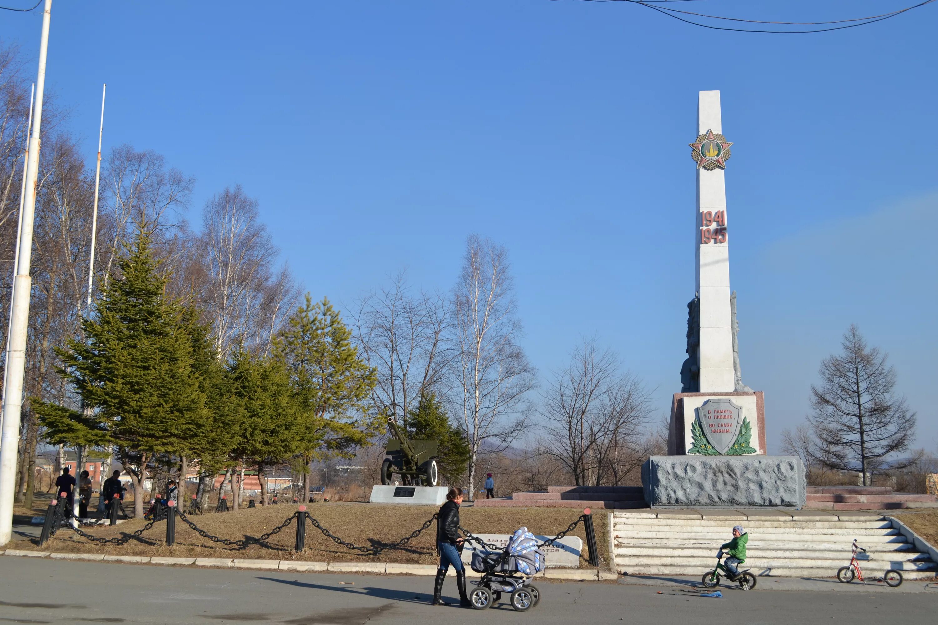 Посёлок заводской Приморский край. Площадь пгт заводской Приморский край. Заводской артёмовского городского округа.