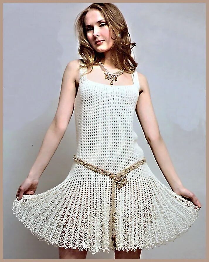 платье из хлопка на лето вязаное. вязаные платья для женщин. вязаный сарафан женский летний. желтое летнее платье. вязаное летнее платье.