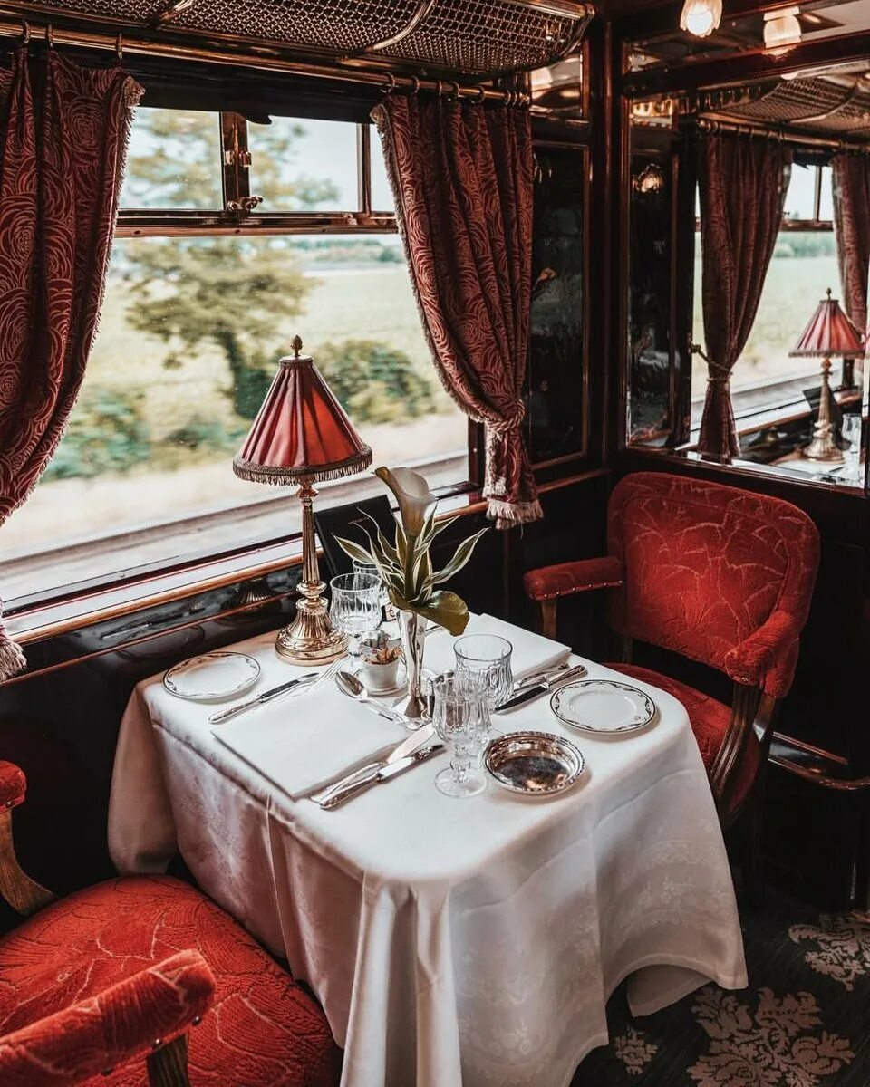 Venice Simplon Orient Express купе. Venice Simplon-Orient-Express Восточный экспресс. Belmond Venice Simplon-Orient-Express. Venice Simplon-Orient Express поезд.