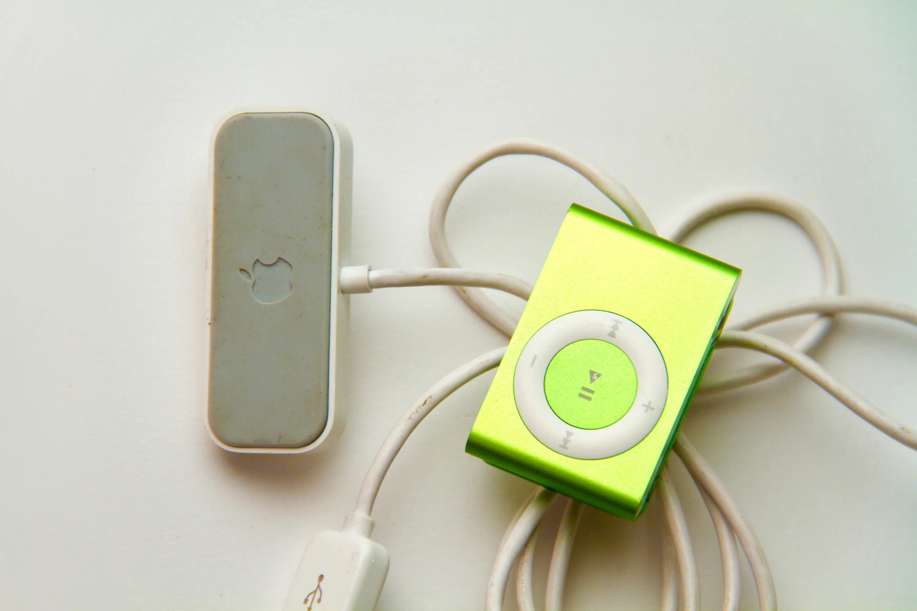 Apple IPOD Shuffle 1. IPOD Shuffle 8. Айпод шафл 2. IPOD Shuffle Generations.