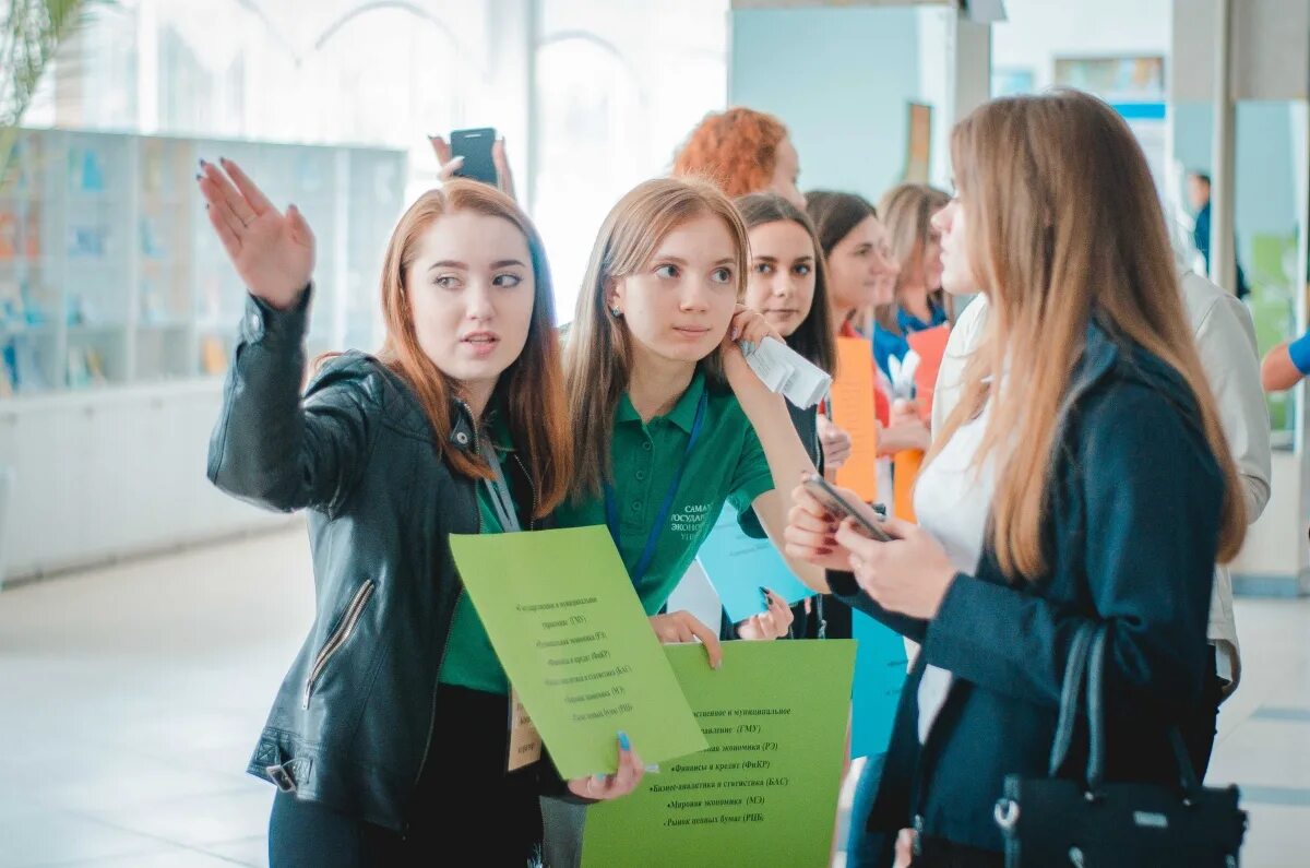 Студенты. Кредит с 18 лет без кредитной истории. Кредит студенту без работы с 18. Кредит студенту без работы с 18. Кредит студенту без работы с 18.