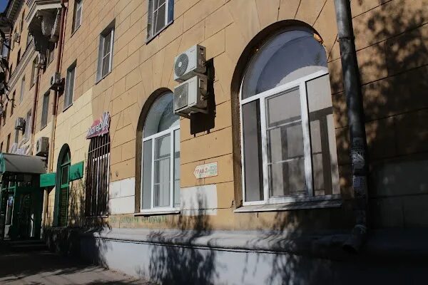 Материк волгоград. Новый континент волгоград. Континент агентство недвижимости череповец. Волгоград, проспект имени в. Материк волгоград.