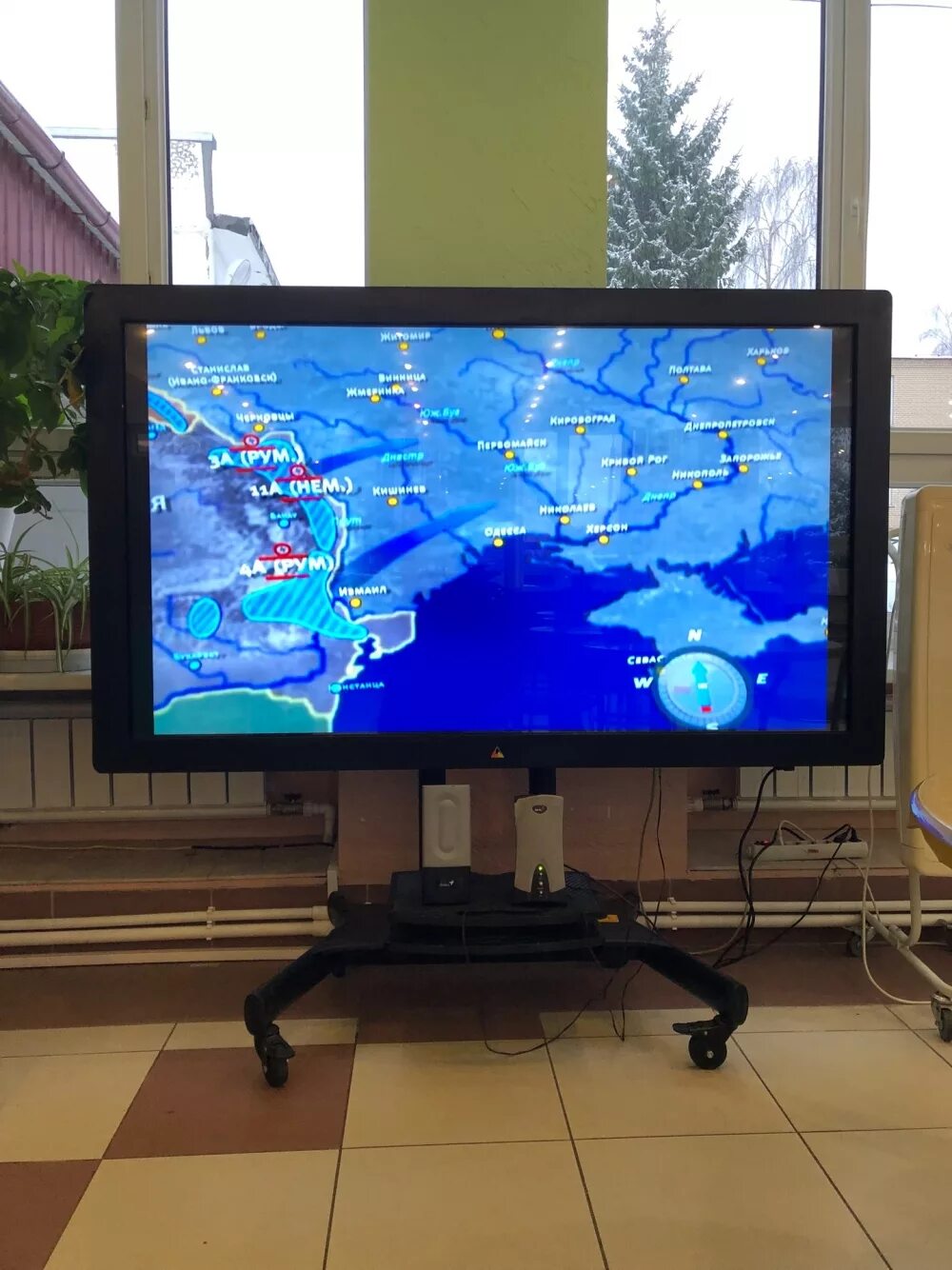 LCD экран 55 дюймов. Интерактивная панель Sky display 43. Интерактивный монитор 55 дюймов. Интерактивная панель 55 дюймов.