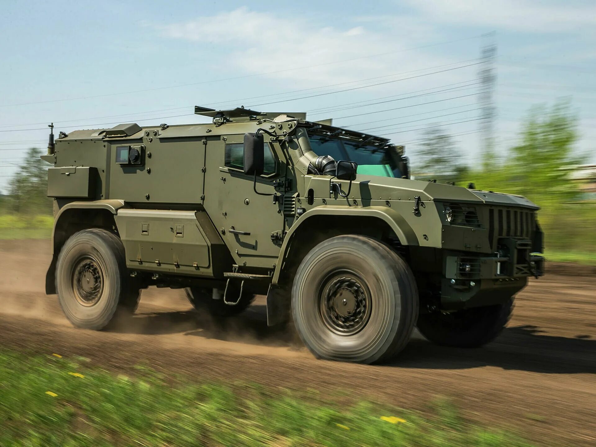 Автомобили семейства тайфун. Автомобили семейства тайфун. Автомобили семейства тайфун. Камаз 4386 тайфун. Тайфун камаз-63969.