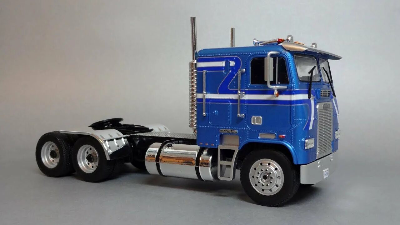 Freightliner 1 43. Масштабная модель ситрак седельный тягач. Freightliner 1 43. Элигор 1/43. Freightliner coronado 1 43 ixo.