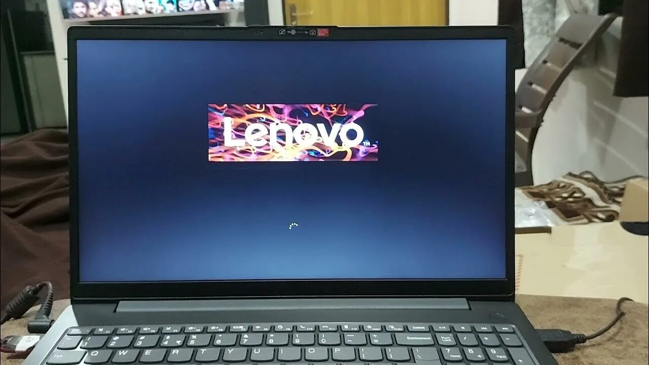 Lenovo v15 g4 amn 82yu00w6in