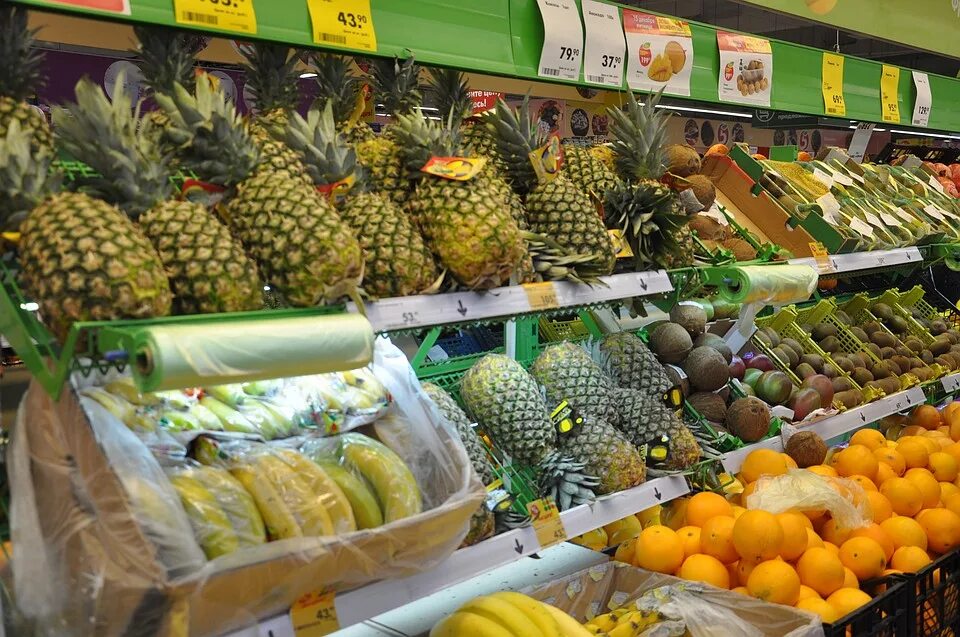 ананас в магазине много прилавки. торговый центр ананас хайнань. супермаркет ананас хайнань. супермаркет ананас. супермаркет ананас.