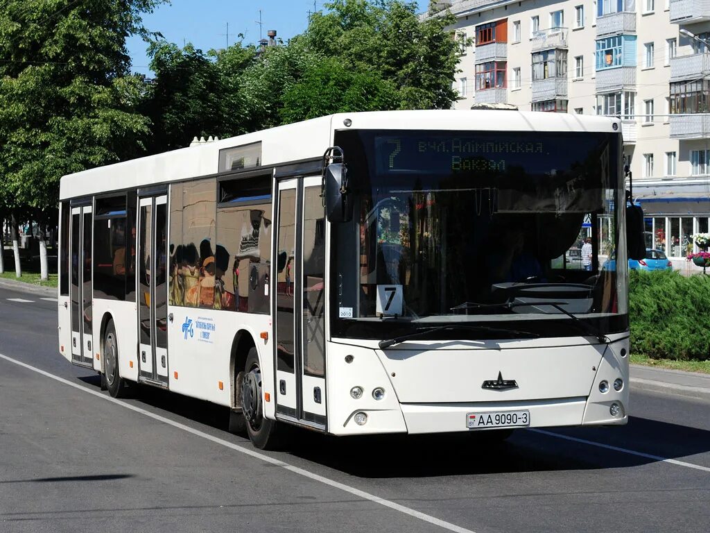 Автобус ченки гомель. Маз 203.067. автобус маз 203 067. маз-203.016. маз-203.067 автобус москва.