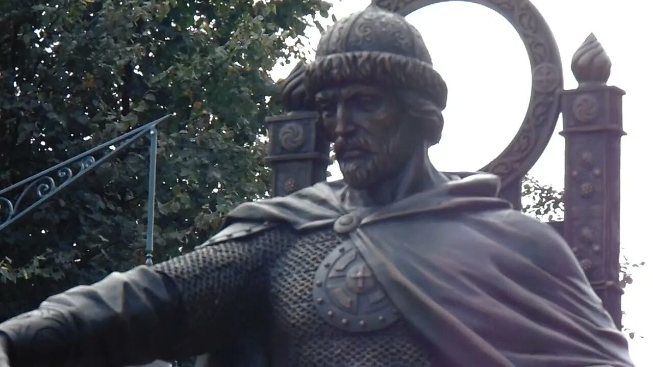 Памятники историческим личностям. Открыт памятник александру невскому. Памятник александру невскому в алматы. Памятник александру невскому в волгограде. Открыт памятник александру невскому.