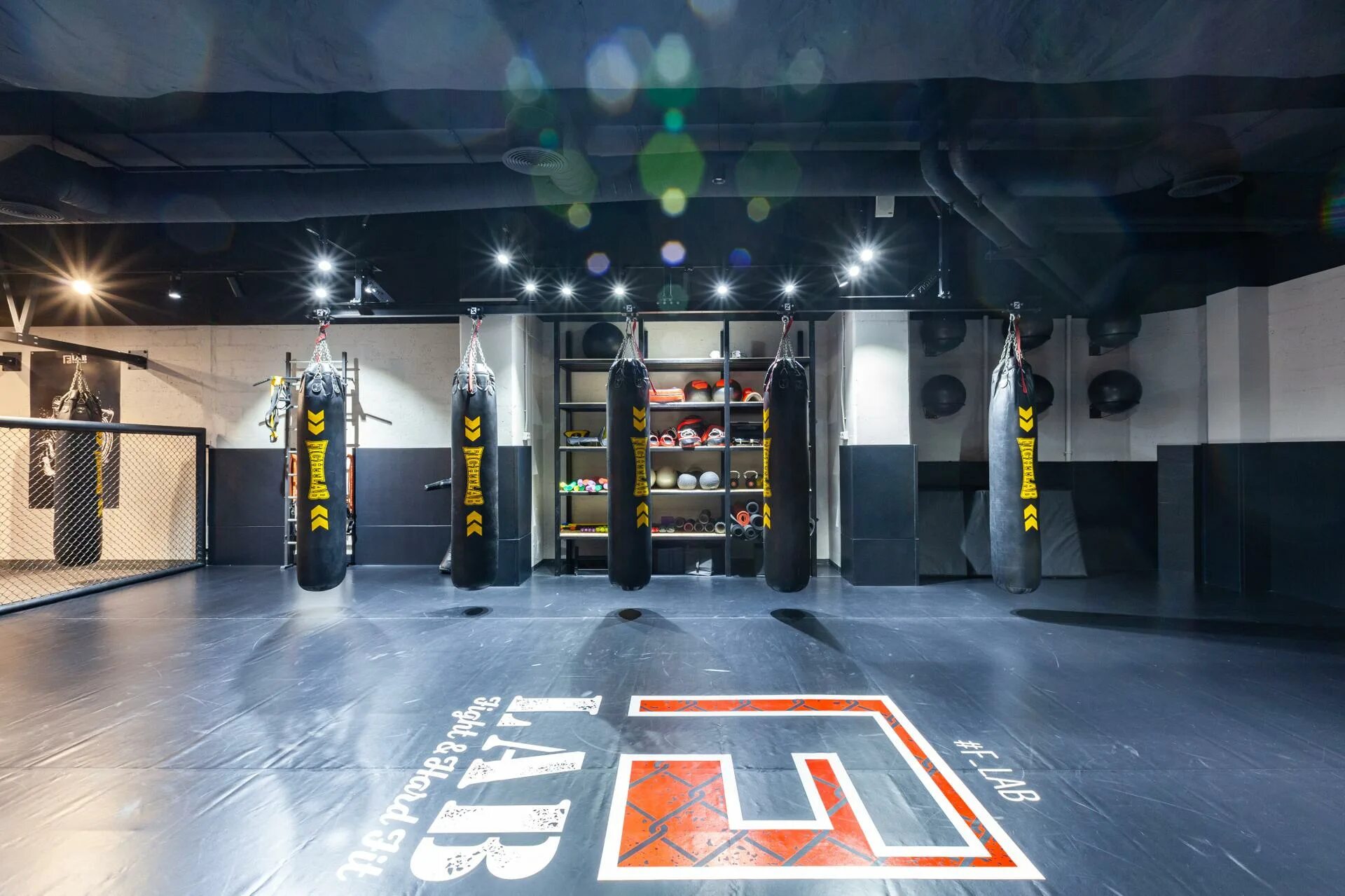 Лаб клуб. Lab club. Лаб. Womanlab женский клуб. Wlab лого.