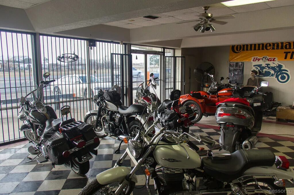 мотоцикл из японии с аукциона купить. после покупки мотоцикла. салон мотоциклов. американские мотосалон. интернет магазин скутеров в стамбуле.