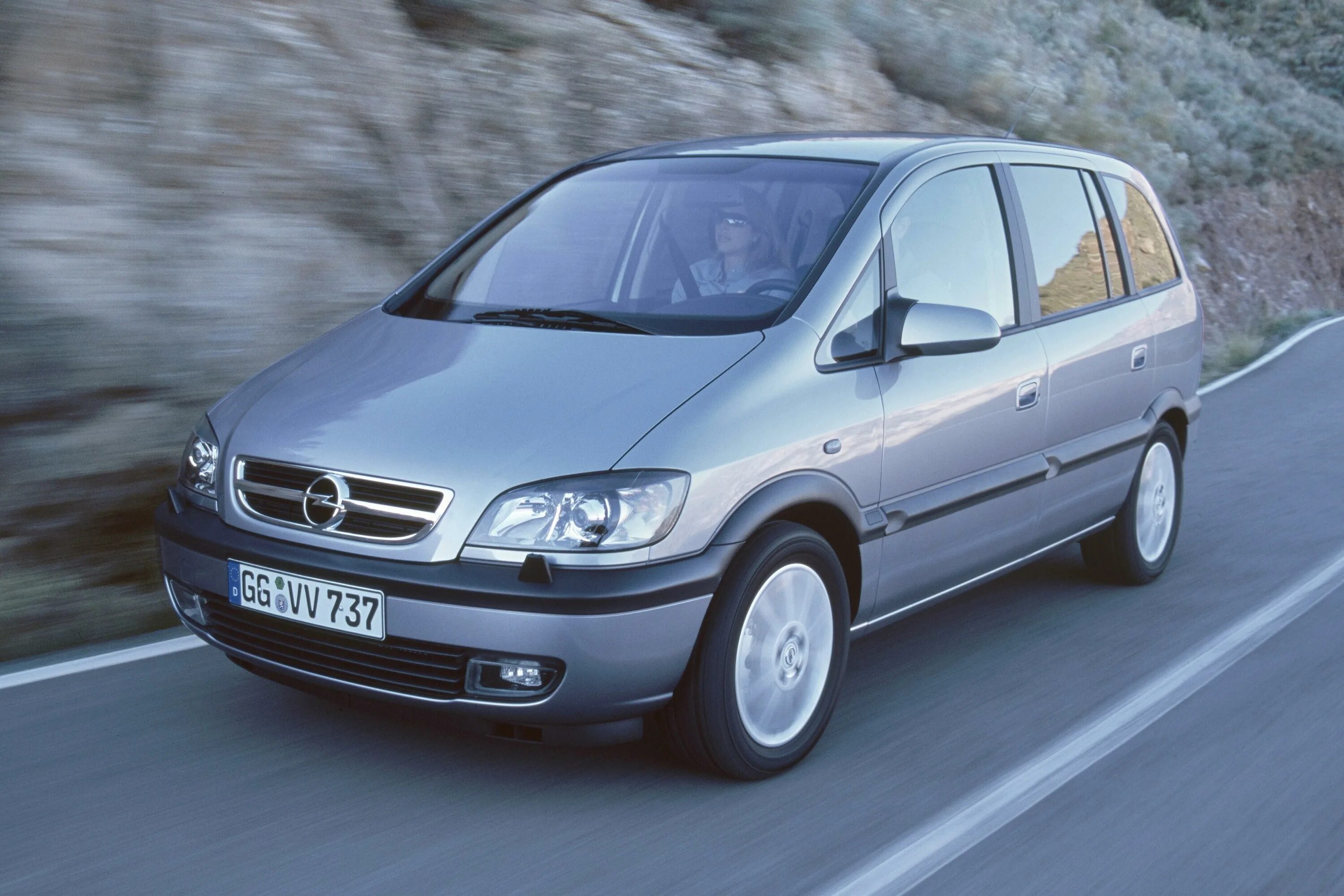 Опель Зафира 2003. Opel Zafira 2000. Opel Zafira 1. Opel Zafira 1999. Опель зафира а 1.8 бензин купить