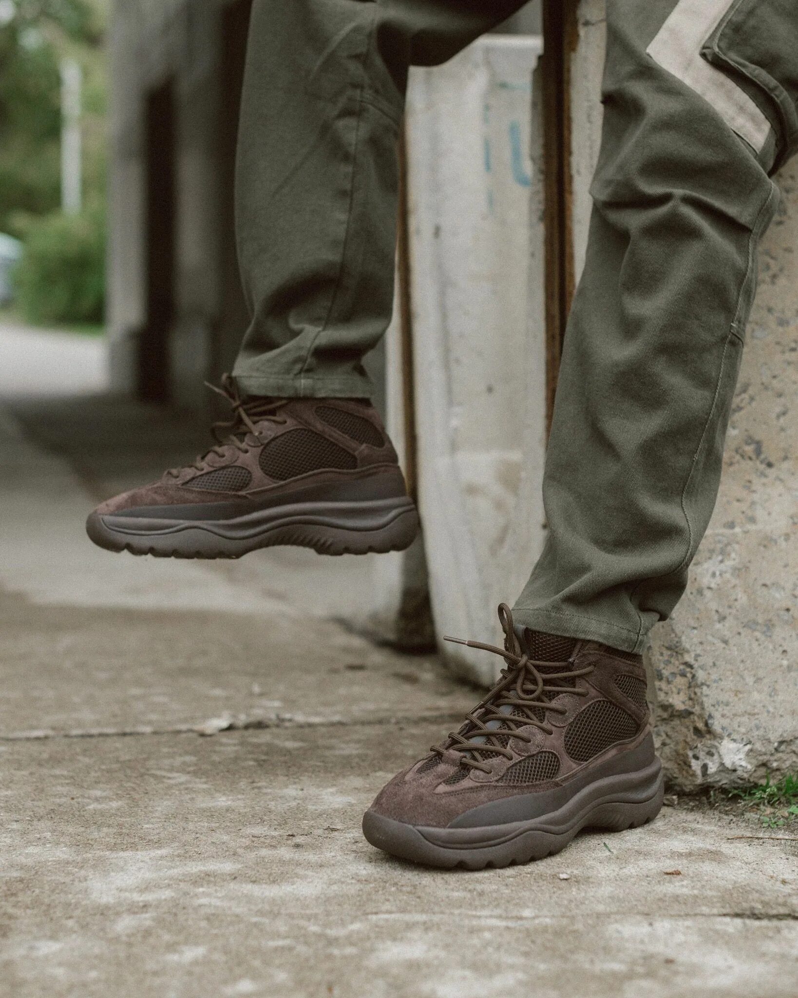 Yeezy desert. Yeezy desert boots. Adidas yeezy desert boots. Adidas yeezy desert boots rock. Adidas desert boot.