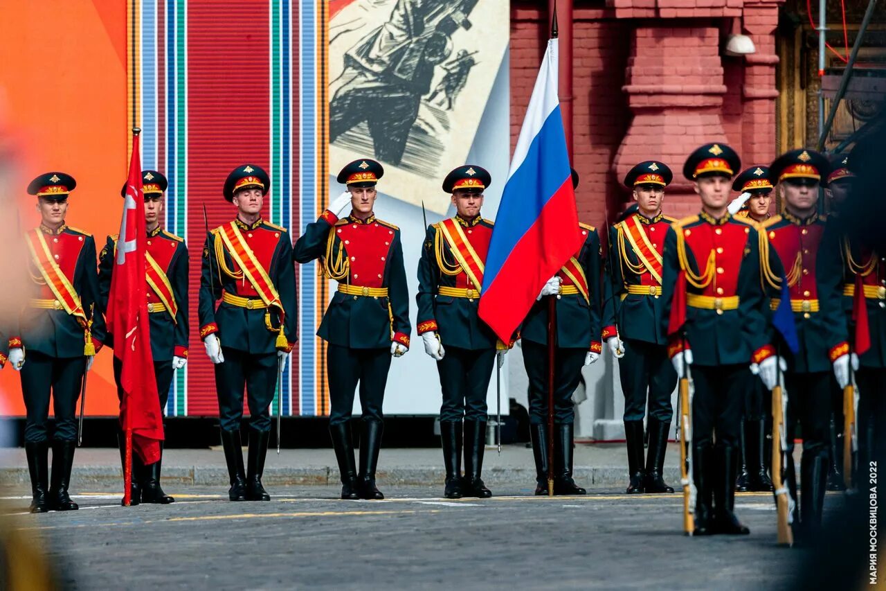 Парад победы на красной площади 2022. Семеновский полк на параде победы 2022. Преображенский полк парад победы. Участникам парадов. Участник парада победы.