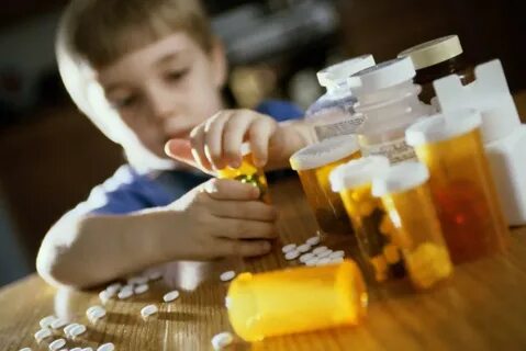 Обезболивающее для детей: лучшие таблетки и другие препараты, которые можно...