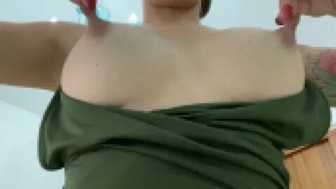 The_Charlie_Z - Wank your cock hard over my massive nips <