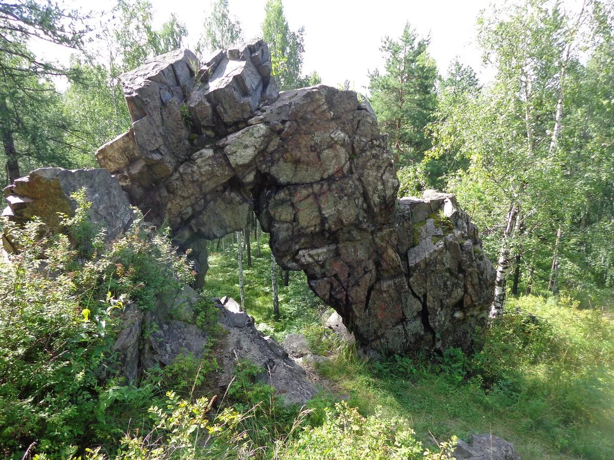 старик камень нижний тагил. гора дыроватик нижний тагил. гора старик камень свердловская область. заповедник нижний тагил. заповедник нижний тагил.