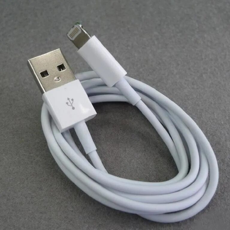 Usb apple iphone. Провод юсб Лайтинг. Кабель USB Lightning для iphone. Юсб.кабель.айфон.5s. Зарядка для айфона Лайтнинг.