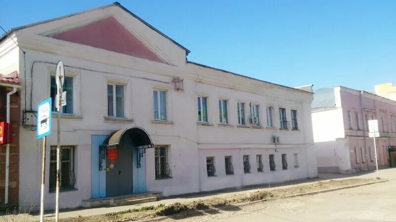 вольск архив. октябрьская 118а г. осматривает территории. вольский муниципальный архив. вольск саратовская область.